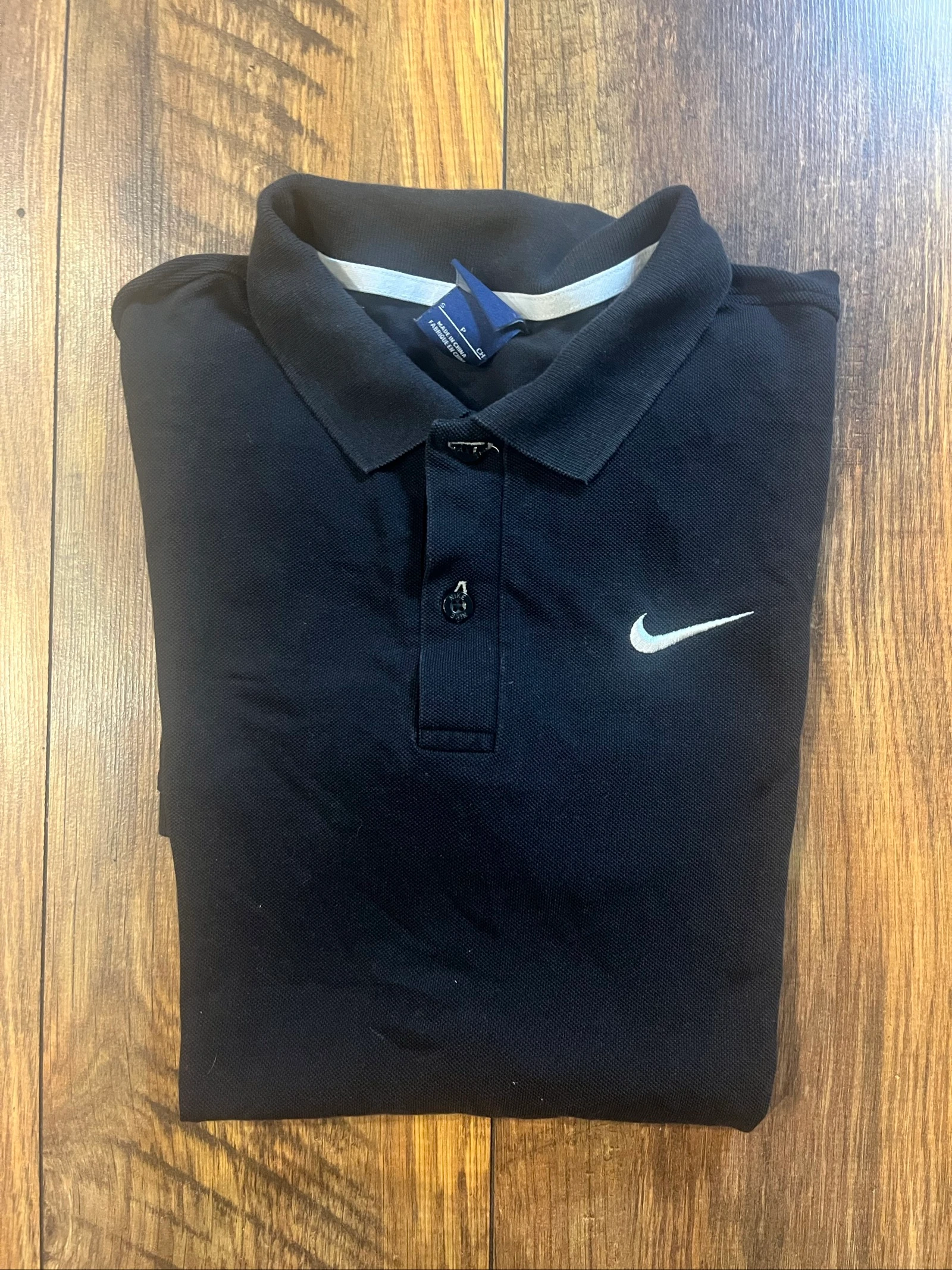 Polo preto com logotipo bordado - Nike - tamanho S - ótimo estado – photo 8